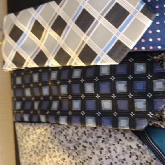 Bundle of Silk Neckties SOLD!!!!!! SOLD - Picture 5 of 9